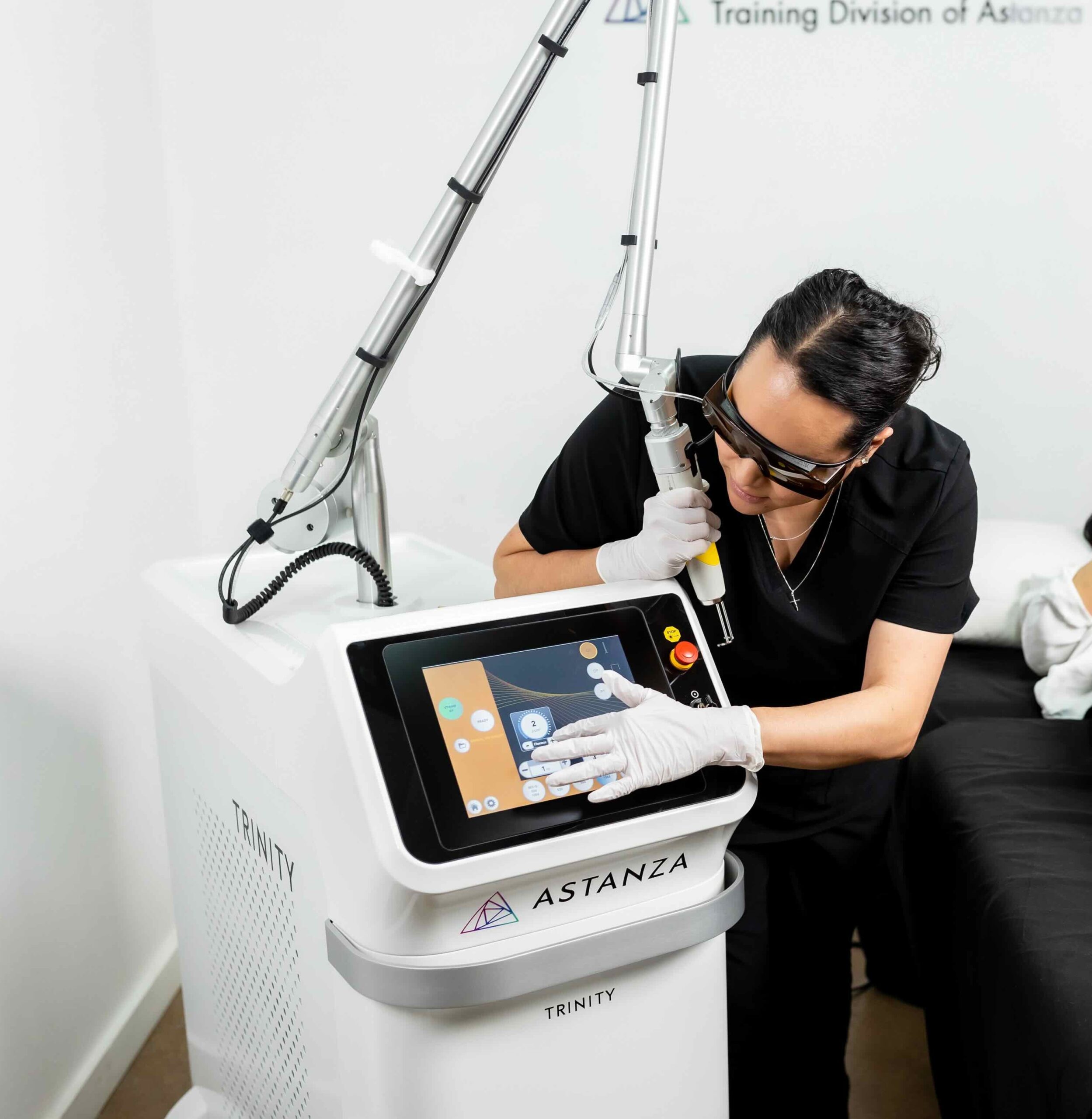 Astanza Trinity laser tattoo removal device